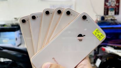 IPHONE 8G LIKE NEW